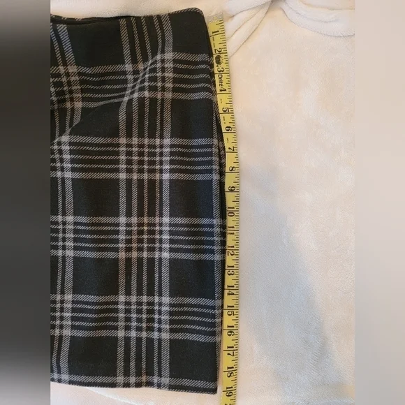 LOFT gray and black plaid skirt - Picture 5 of 6